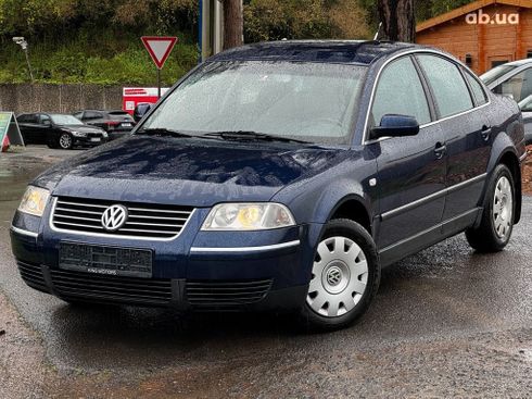 Volkswagen Passat 2004 синий - фото 6