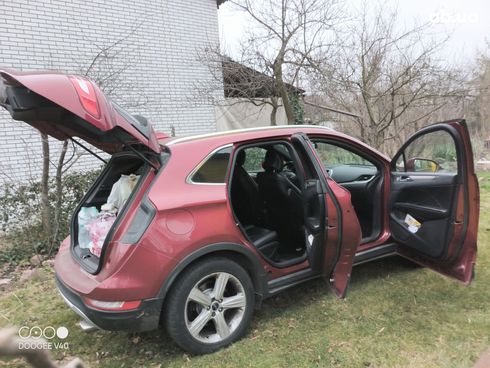 Lincoln MKC 2015 красный - фото 19