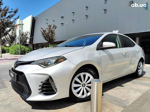 Toyota Corolla 2019 - фото 3