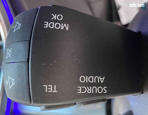 Renault Espace 2016 - фото 27