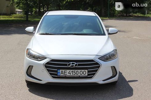 Hyundai Elantra 2016 - фото 3