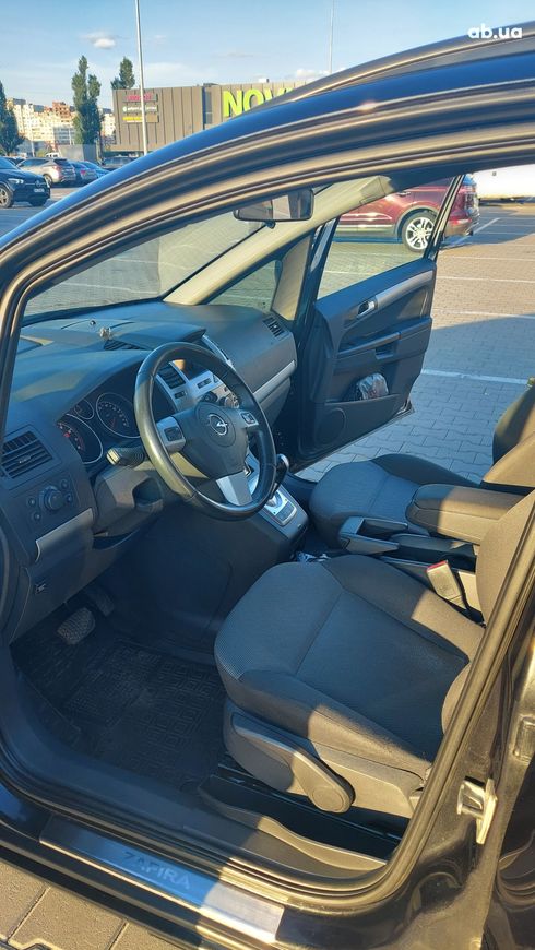 Opel Zafira 2012 черный - фото 13