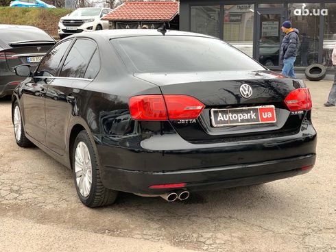 Volkswagen Jetta 2010 черный - фото 19