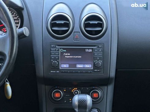 Nissan Qashqai 2011 - фото 25