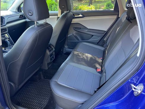 Volkswagen Taos 2023 синий - фото 26