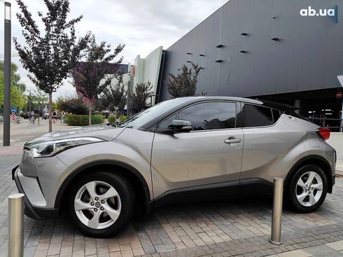 Toyota C-HR 2016 - фото 8