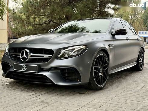 Mercedes-Benz E-Класс 2018 - фото 4