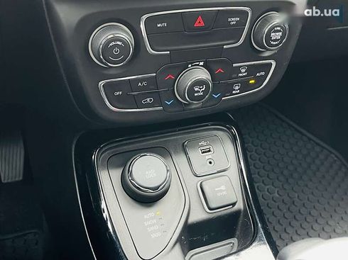 Jeep Compass 2019 - фото 26