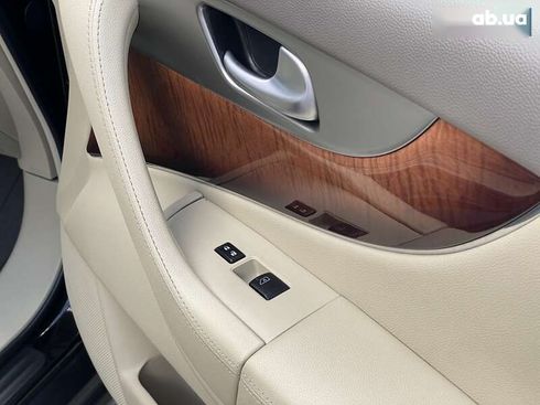 Infiniti QX70 2016 - фото 21