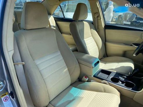 Toyota Camry 2017 - фото 24
