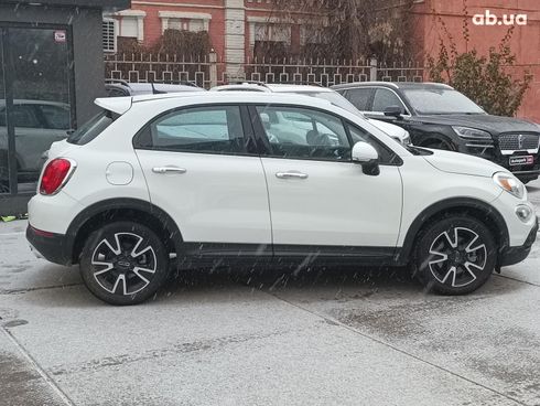 Fiat 500X 2018 белый - фото 11