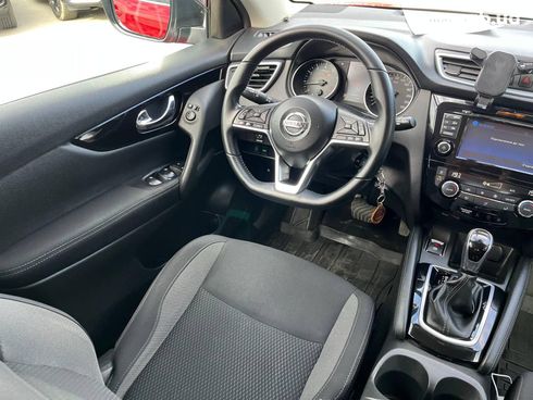 Nissan Qashqai 2019 красный - фото 35