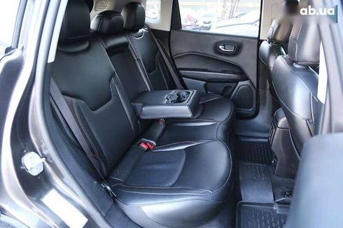 Jeep Compass 2021 - фото 9