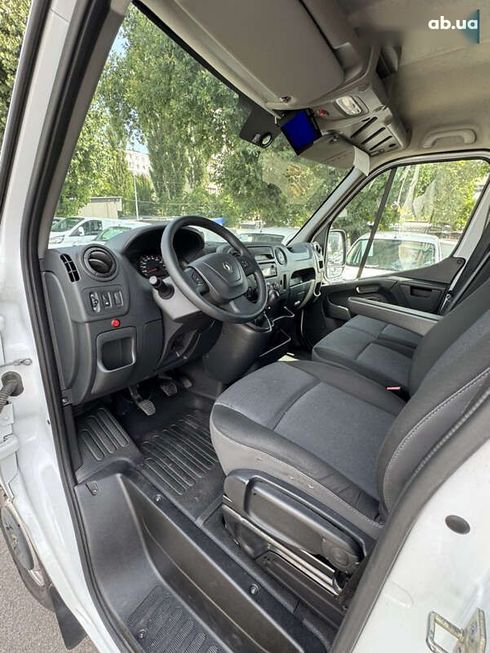 Renault Master 2019 - фото 18