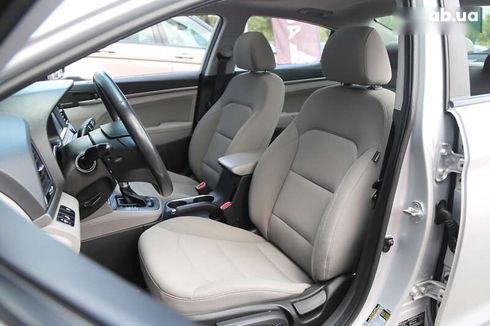 Hyundai Elantra 2018 - фото 9