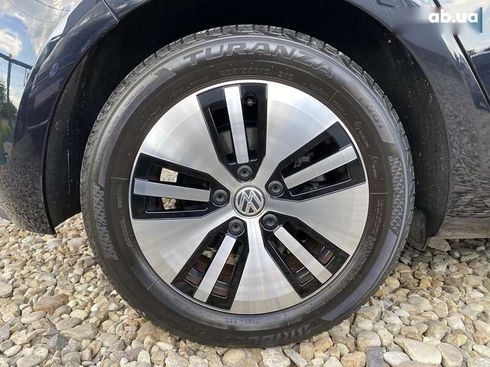 Volkswagen e-Golf 2020 - фото 16