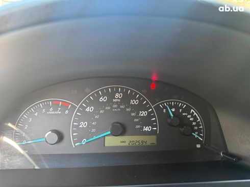 Toyota Camry 2012 серый - фото 17
