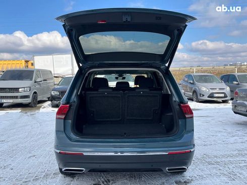 Volkswagen Tiguan 2020 серый - фото 9