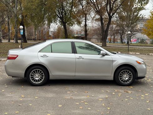 Toyota Camry 2007 серый - фото 8