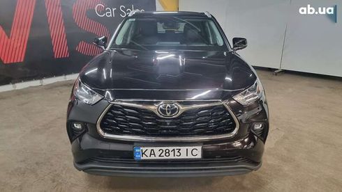 Toyota Highlander 2022 - фото 2