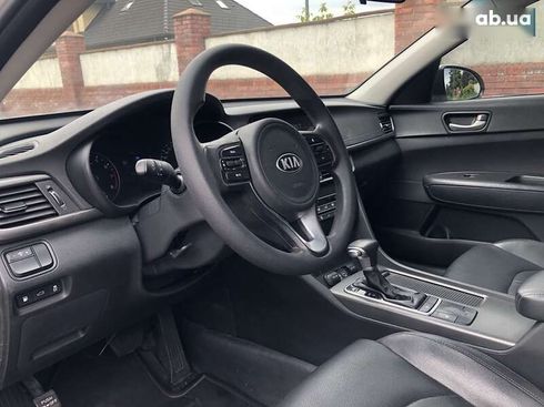 Kia K5 2017 - фото 10