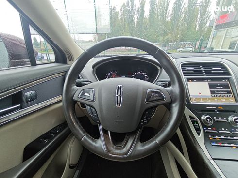 Lincoln MKX 2017 коричневый - фото 10