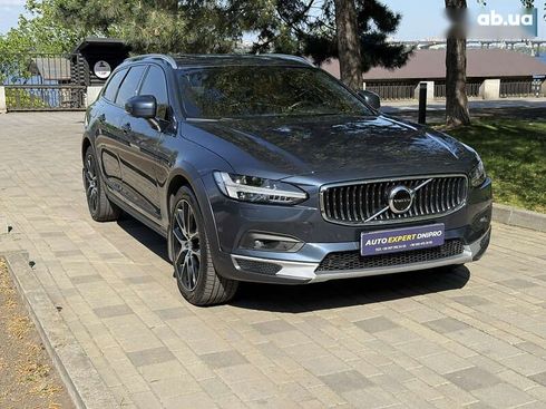 Volvo V90 Cross Country 2020 - фото 23