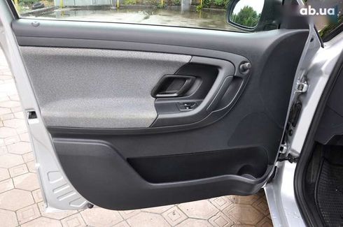 Skoda Fabia 2011 - фото 15