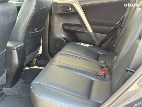 Toyota RAV4 2013 серый - фото 54
