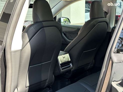 Tesla Model Y 2025 - фото 18