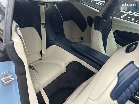 Aston Martin DB11 2016 - фото 23