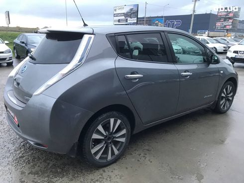 Nissan Leaf 2015 серый - фото 13