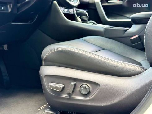 Toyota RAV4 2019 - фото 22