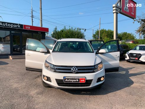 Volkswagen Tiguan 2012 белый - фото 15