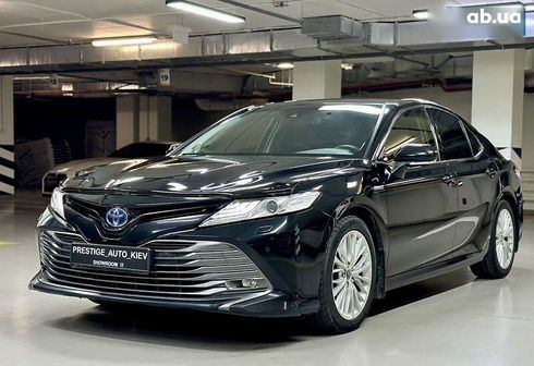 Toyota Camry 2019 - фото 15