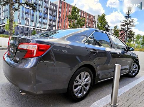 Toyota Camry 2012 - фото 22