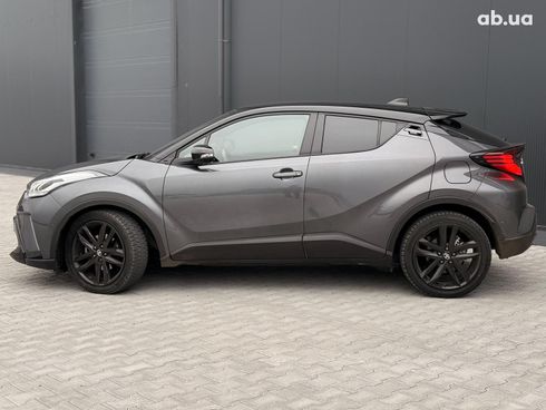 Toyota C-HR 2022 серый - фото 6