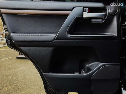 Toyota Land Cruiser 2018 - фото 29