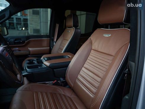 GMC Sierra 2021 - фото 12