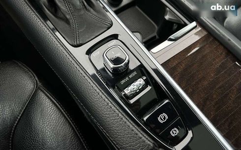 Volvo XC90 2016 - фото 16