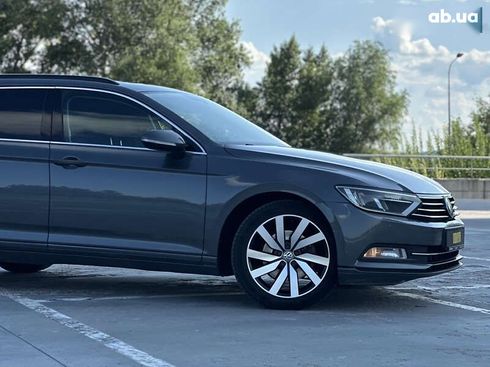 Volkswagen Passat 2015 - фото 12