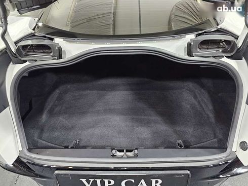 Aston Martin DB11 2018 - фото 12