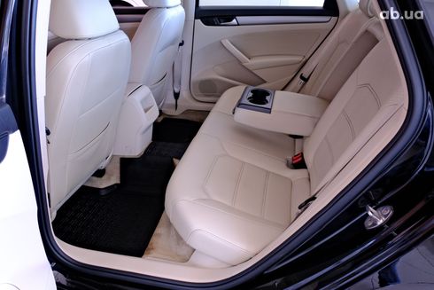 Volkswagen Passat 2015 черный - фото 8