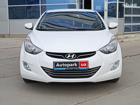 Hyundai Elantra 2012 белый - фото 2