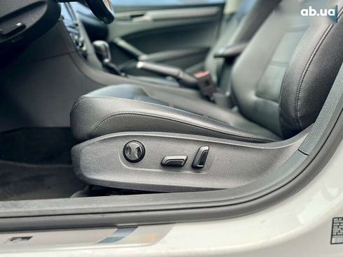 Volkswagen Passat 2018 - фото 15