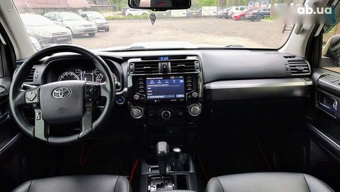 Toyota 4Runner 2019 - фото 14