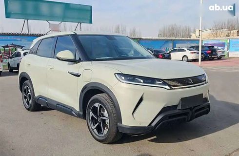 BYD Yuan Up 2024 - фото 3