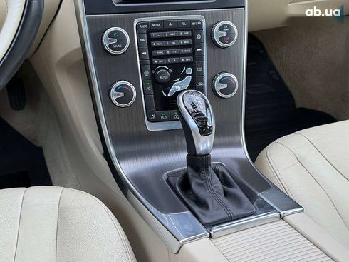 Volvo S60 2014 - фото 29