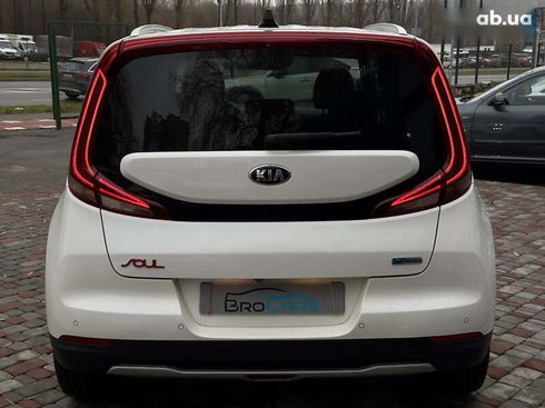 Kia Soul EV 2020 - фото 8