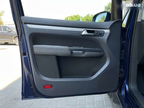 Volkswagen Touran 2009 - фото 23